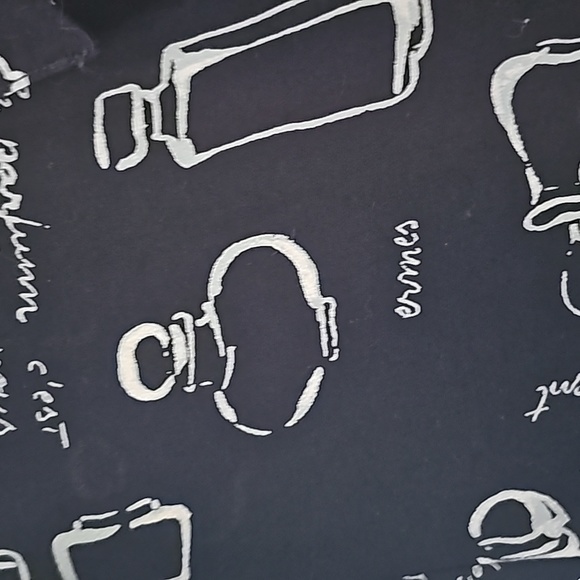 Braemar Perfume Bottle Blouse - Picture 5 of 7